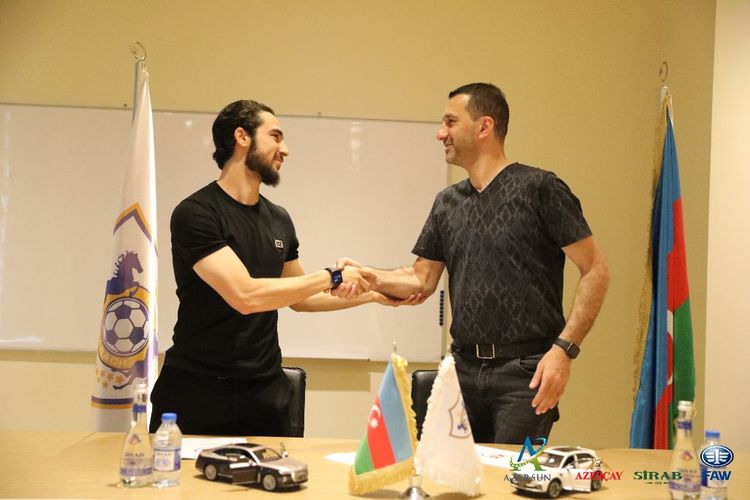 Daha iki müqaviləni rəsmiləşdirdi - "Qarabağ"