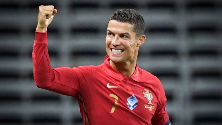 “Səni tezliklə meydanda görəcəyimə ümid edirəm, Kris!” – Ronaldo