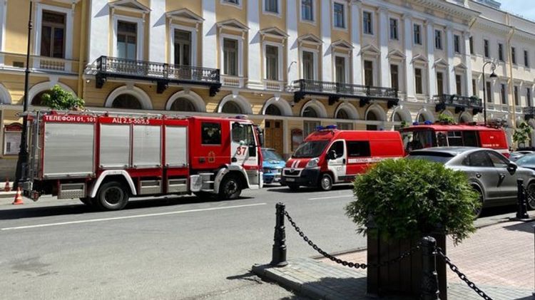 Millinin qaldığı oteldə yanğın – AVRO-2020