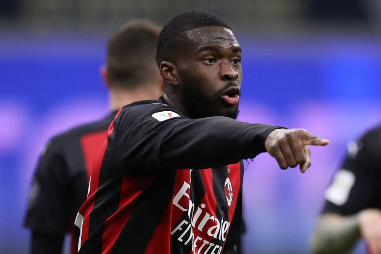 “Çelsi”nin futbolçusunu aldı – “Milan”