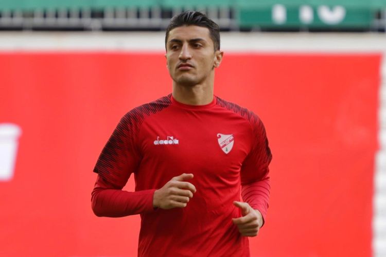 Kipr klubuna keçdi - Araz Abdullayev