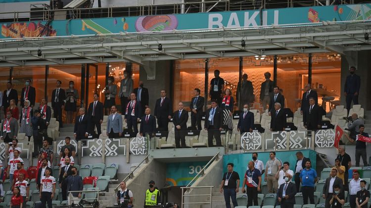 “Regionda futbolu inkişaf etdirəcəyi yönündə AFFA-ya güvənirik” - FİFA prezidenti