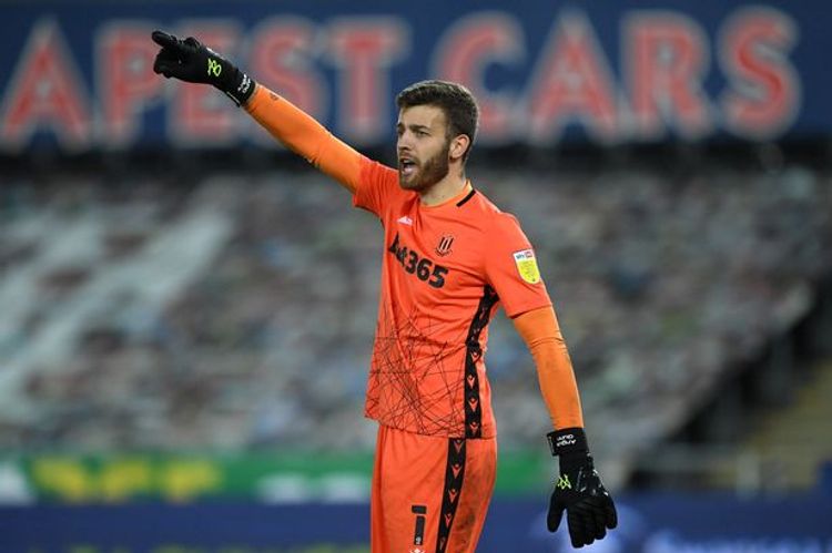 Premyer Liqaya qayıtdı, qapıçı transfer etdi – 4 illik