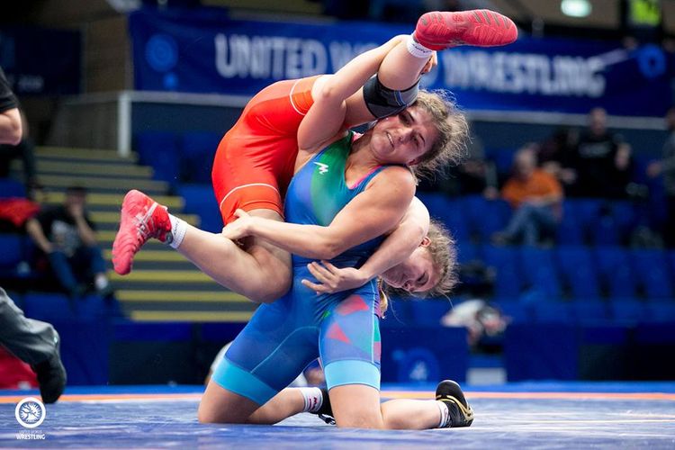 Lisenziyasız qaldı - qadın güləşçilərimiz