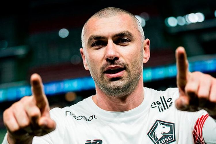 “Fənərbaxça” ilə anlaşdı – Burak Yılmaz