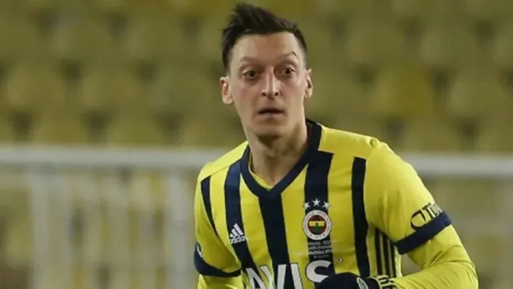 Ayrılmaq üçün “Kayserispor”la oyuna qəsdən getmədi – Məsut Özil