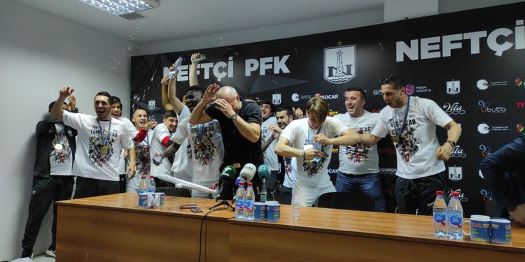 Samir Abasovu islatdılar - FOTO