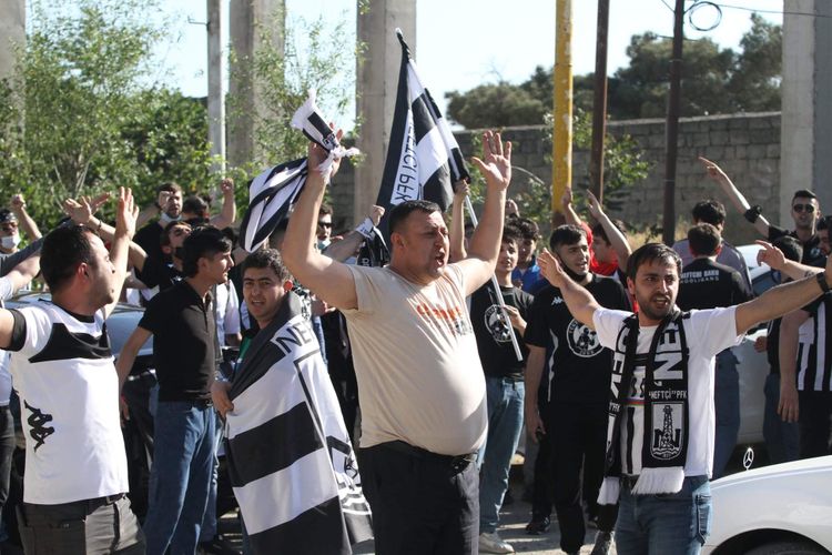 “Neftçi”ni tək qoymadı - “Forza Neftçi”