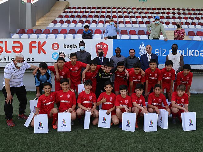 Afrika Günü qeyd olundu – Premyer Liqa futbolçuları yeniyetmələrlə futbol oynadı