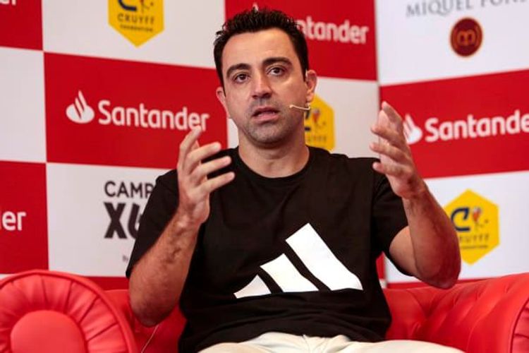 “Barselona” rəhbərliyi Xavi üçün Qətərə yollanır