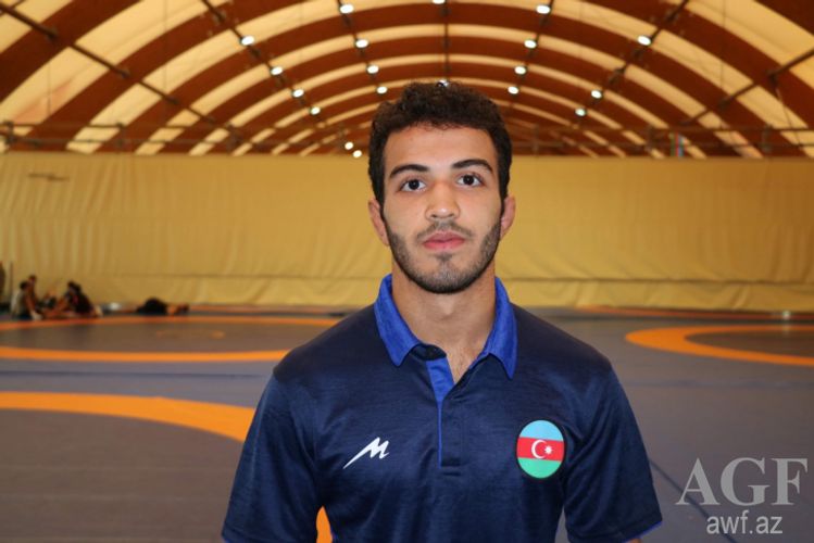 Dünya çempionatı: Bir güləşçimiz bürünc qazandı, biri finala yüksəldi