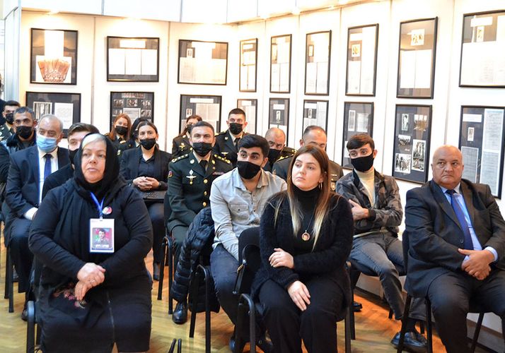 Futbol camiəsinin şəhidləri anıldı - FOTOSESSİYA
