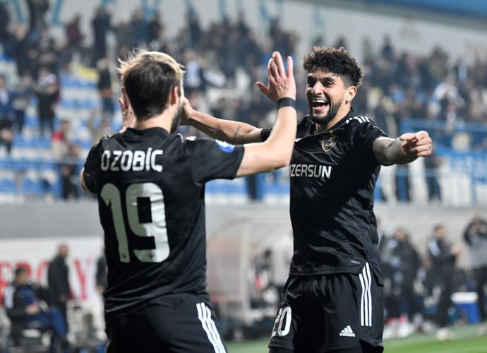 Baş məşqçi zədələnən Kadi Borqesin durumundan danışdı