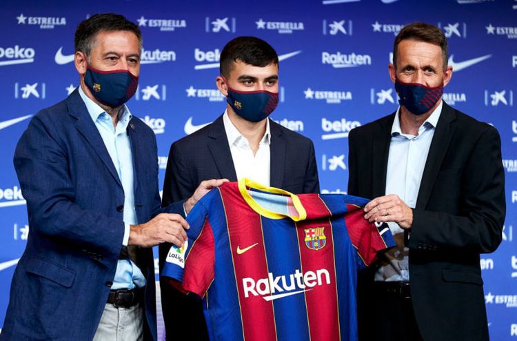 “Barselona”da istefa