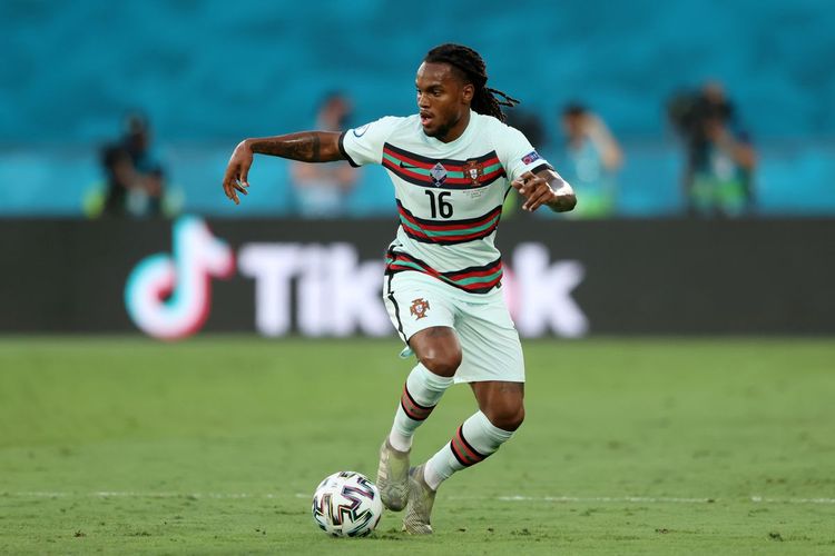 “Milan” portuqaliyalı futbolçu ilə güclənir