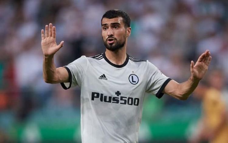 Mahir Emreli penaltini qaçırdı, “tülkülər” qələbə qazandı