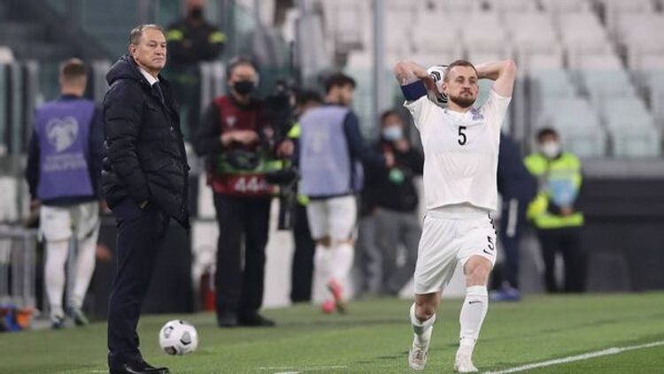 Millimizin baş məşqçisi futboldan getmək istəyib: “Məni siyahıdan silənlərdən intiqam idi”