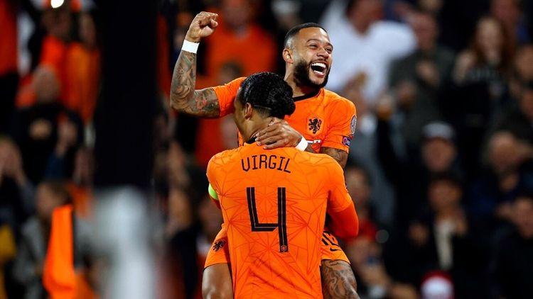 Depay Klyuvertin rekordunu yenilədi