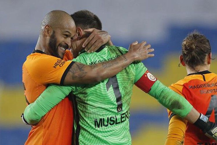 “Qalatasaray” futbolçusunu 10 milyon avroya satır
