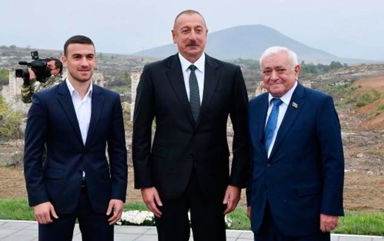 “Qurbana deyin ki, Prezident deyir ki, Qara gəlib çatmayana kimi oyunu başlamasınlar”