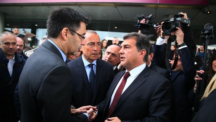 “Barselona” keçmiş prezidentini məhkəməyə verir
