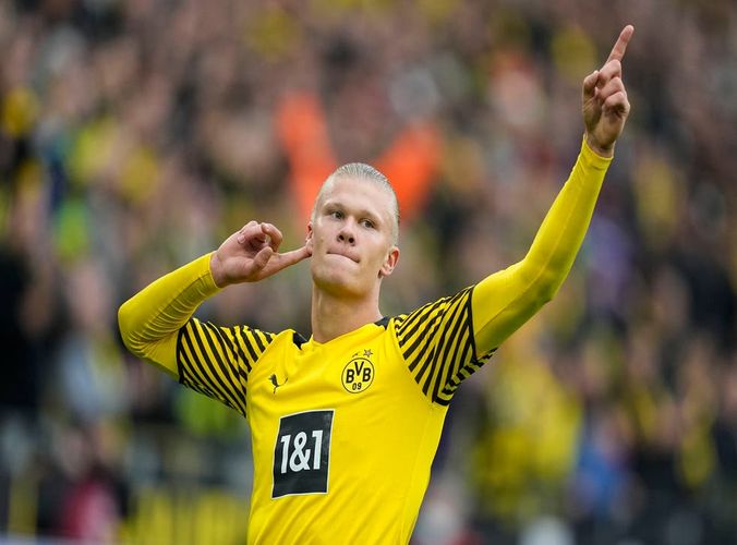 Haland onunla maraqlanan klublara tələbini açıqladı