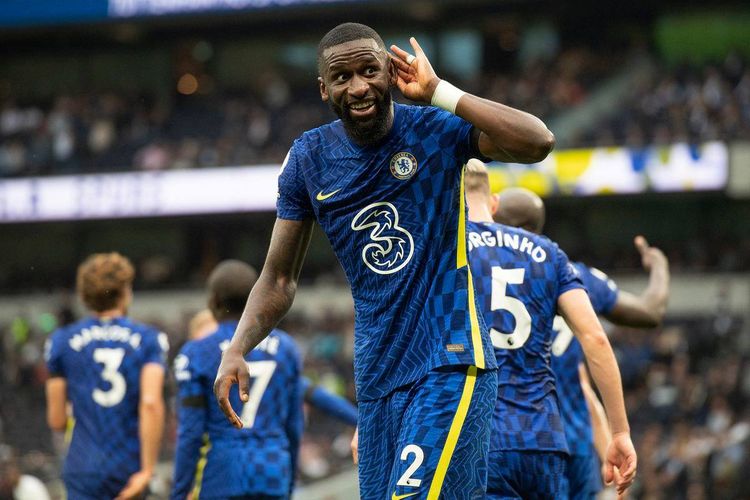 “Çelsi”nin futbolçusu 4 klubda danışıq aparır