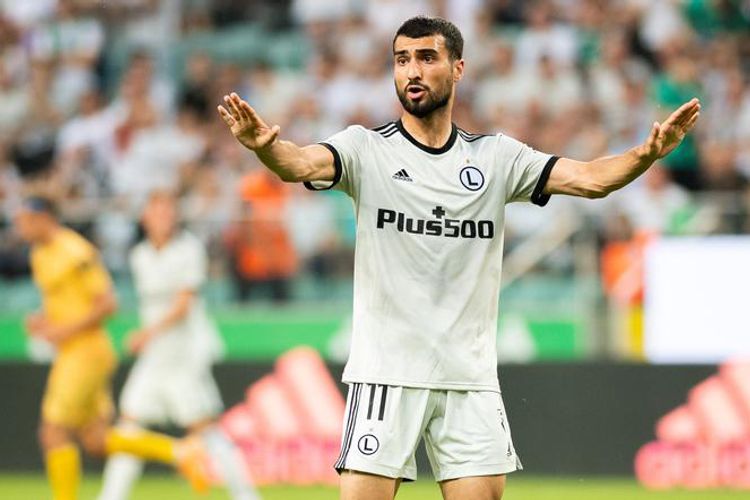 “Mahirə dedim ki, növbəti 10 şansda 10 qol vuracaq” – “Legiya”nın baş məşqçisi