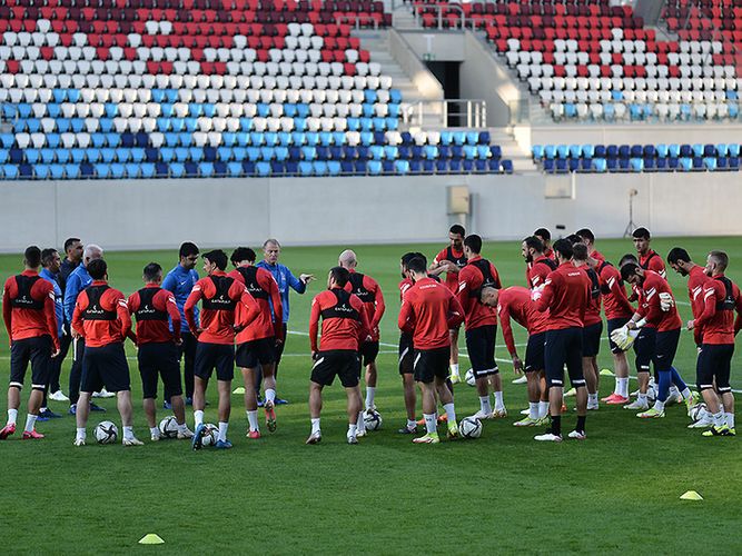 De Byazinin imtina etdiyi cütlük – Lüksemburqla oyunda