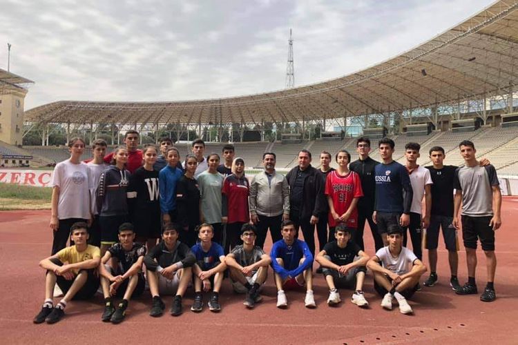 Təlim-məşq toplanışını davam etdirir - millimiz