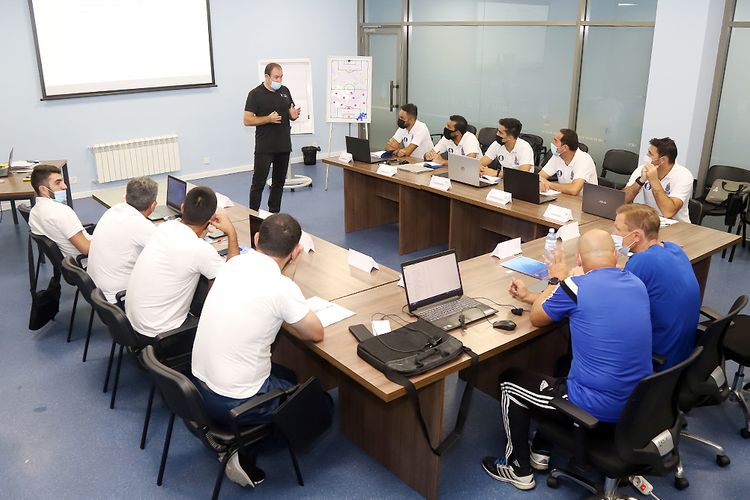 Məşqçi kursuna qatıldı – Premyer Liqanın sabiq qapıçıları