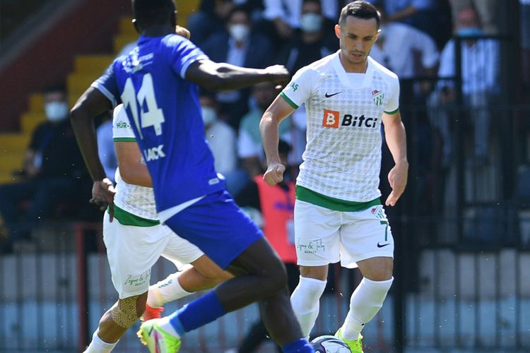 10 nəfərlə bacarmadı – Namikli “Bursaspor”
