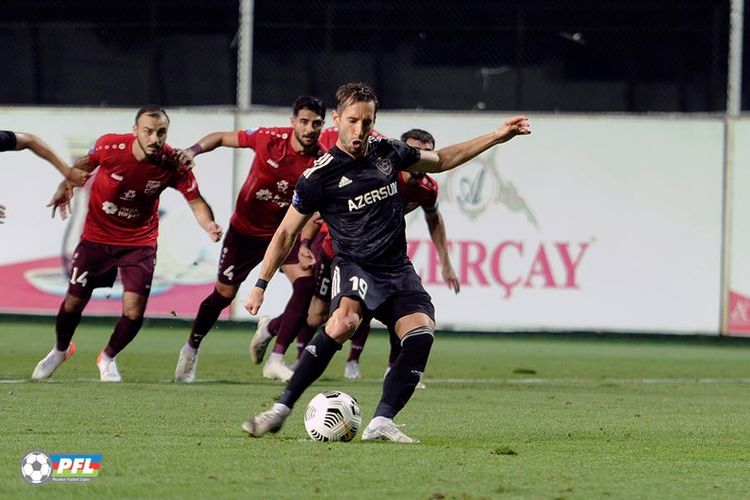 “Qarabağ” liderə şərik oldu – Ozobiçin dublu ilə