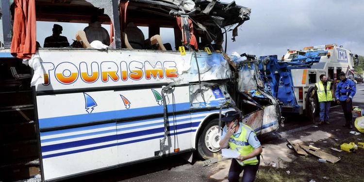 Avtobus qəzaya uğradı, azarkeş öldü – Fransada