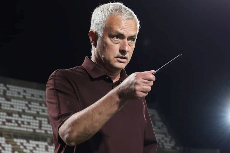 Alleqrinin rekordunu təkrarladı – Mourinyo
