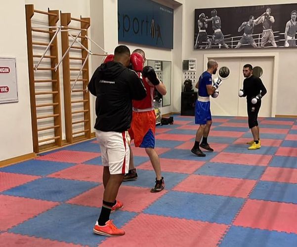 Dünya çempionatına hazırlaşır - boksçularımız