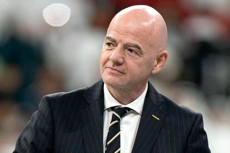 İnfantino: “Gəlin ciddi olaq”