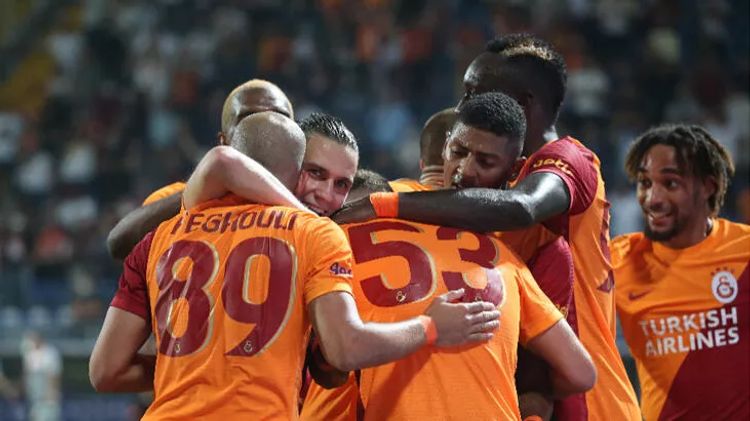 “Qalatasaray” Kiyev “Dinamo”su ilə xeyriyyə matçı keçirəcək