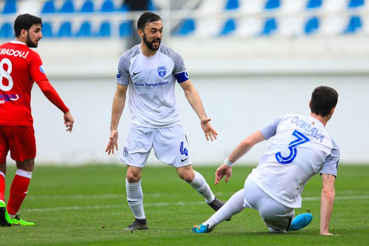 Premyer Liqada iki cəzalı