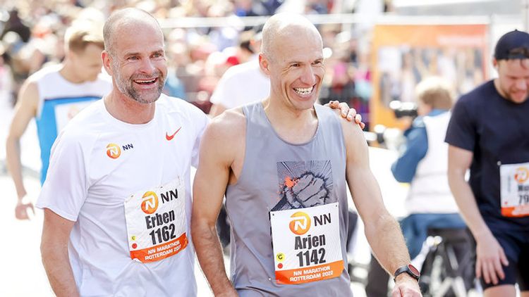 Aryen Robben yeni ampluada