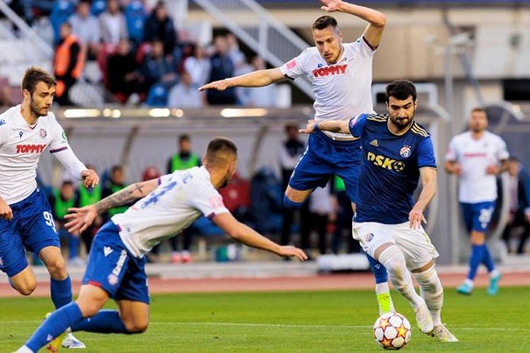 Mahir Emrelinin komandası derbidə uduzdu