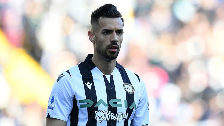 İtaliya klubu “Arsenal”ın müdafiəçisini saxlayır