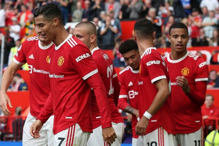 “Mançester Yunayted” 14 futbolçu ilə qaldı