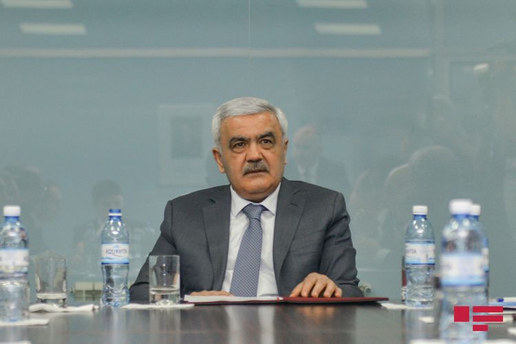 Rövnəq Abdullayev: “Futbolumuzun inkişafı naminə yeniliklər olacaq”