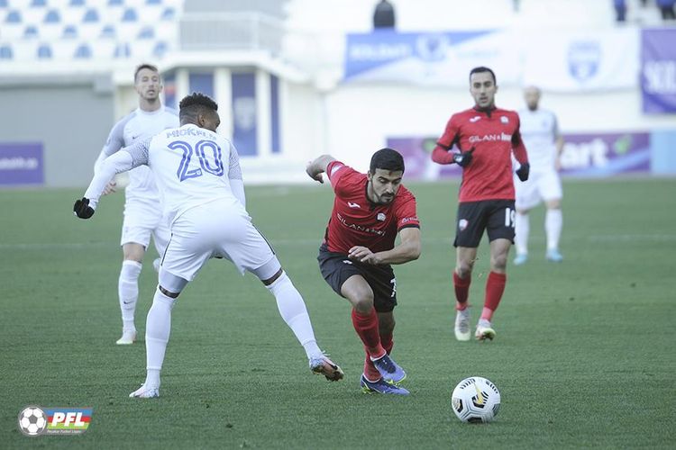 Premyer Liqada daha iki cəzalı