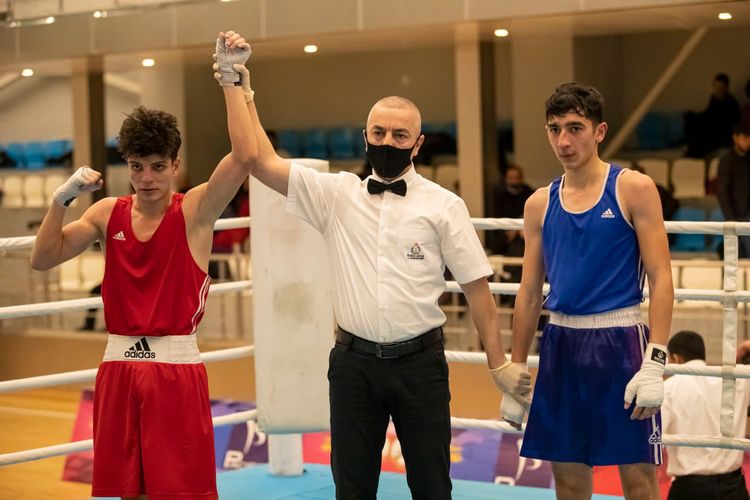 2 çəki dərəcəsində yarımfinalçılar bəlli oldu - FOTOSESSİYA