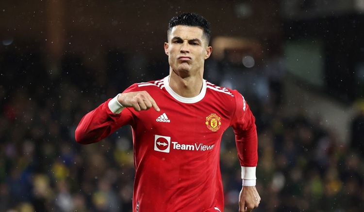 Ronaldo dünya rekorduna şərik çıxdı