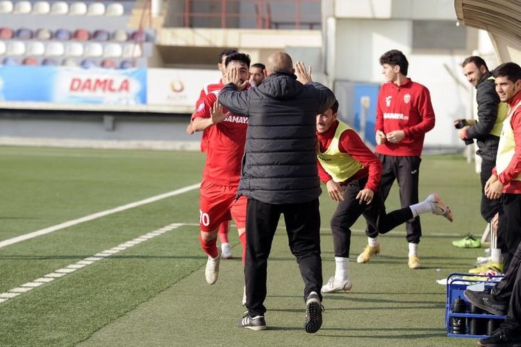 “Keşlə”nin baş məşqçisi 5 oyunluq diskvalifikasiya edildi