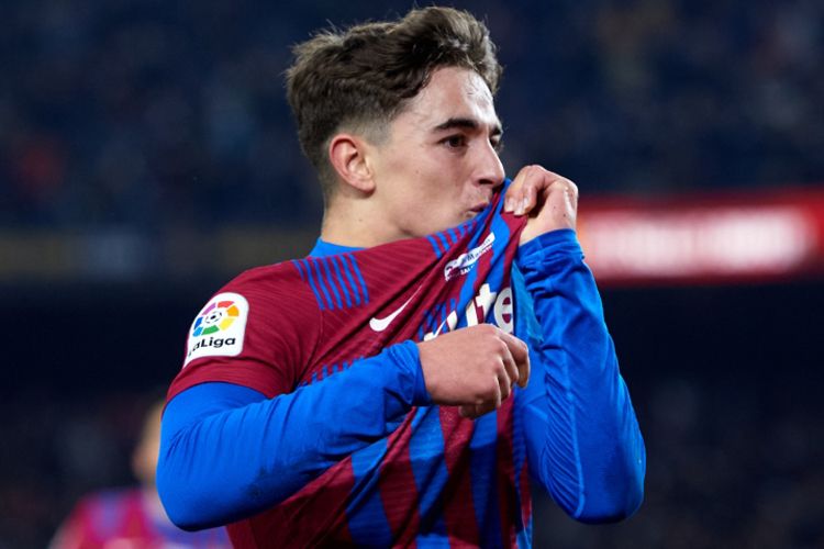 “Barselona”nın futbolçusu “Real”ın ofisində - danışıq başladı