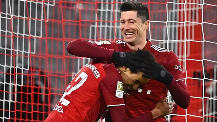 Levandovski birincidir, Messi Salahdan da geri qaldı 